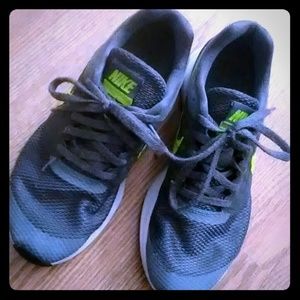 Girl's Nike Sneakers